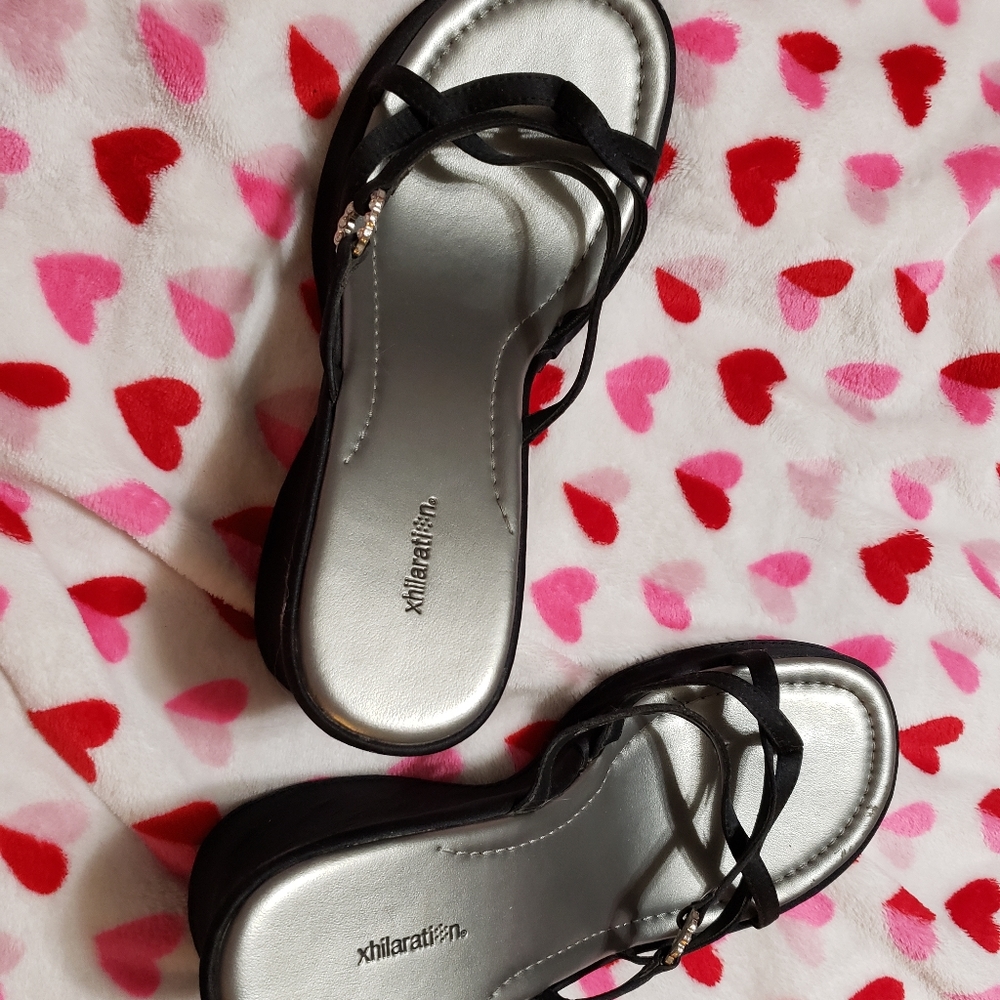 Xhilaration black platform strap slip ons